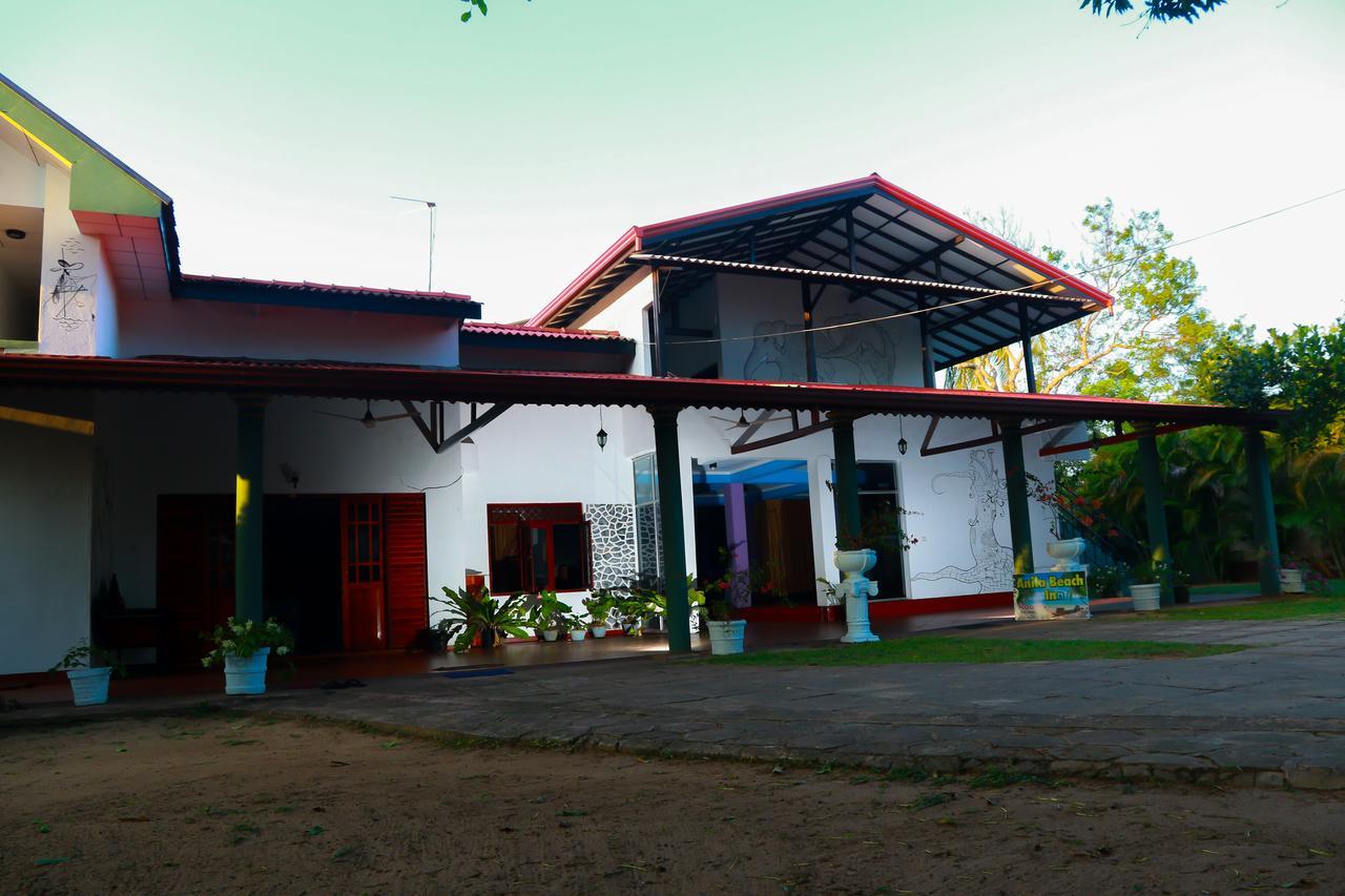 Anila Beach Inn Tangalle Ngoại thất bức ảnh