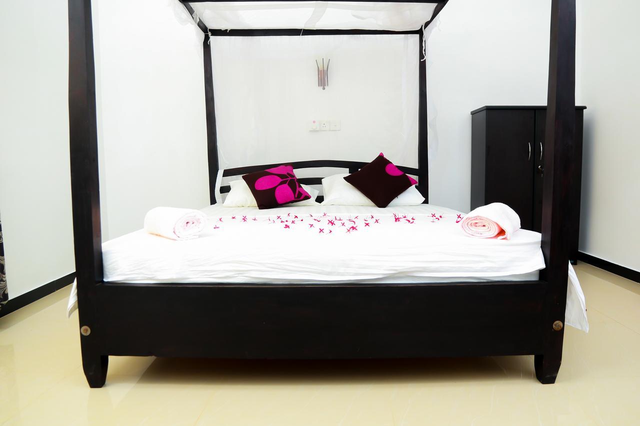 Anila Beach Inn Tangalle Ngoại thất bức ảnh