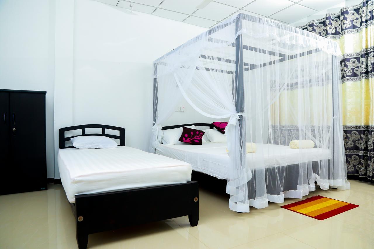 Anila Beach Inn Tangalle Ngoại thất bức ảnh
